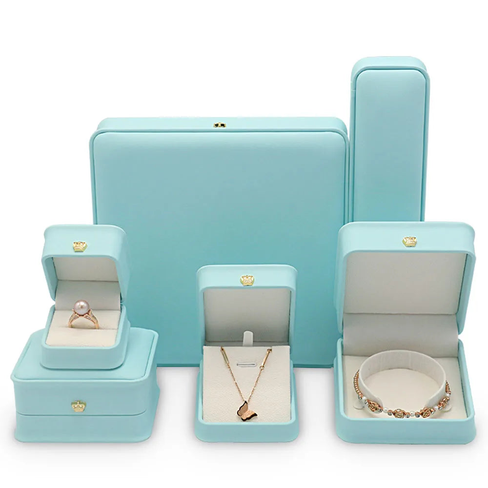 https://ae01.alicdn.com/kf/S252349cff1c840579cb0aa647fd4bcccZ/Wholesale-jewellery-organizer-boxes-PU-Leather-Jewelry-box-Custom-for-925-Sterling-Silver-Original-Beads-Packaging.jpg